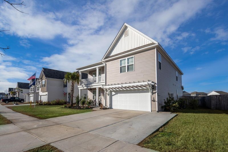 222 Celestial Blvd, Summerville, SC 29486