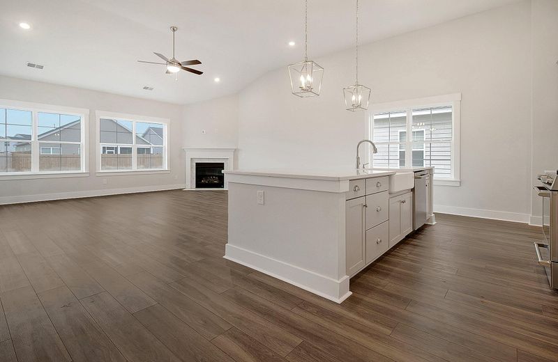 211 Grange Cir, Summerville, SC 29486