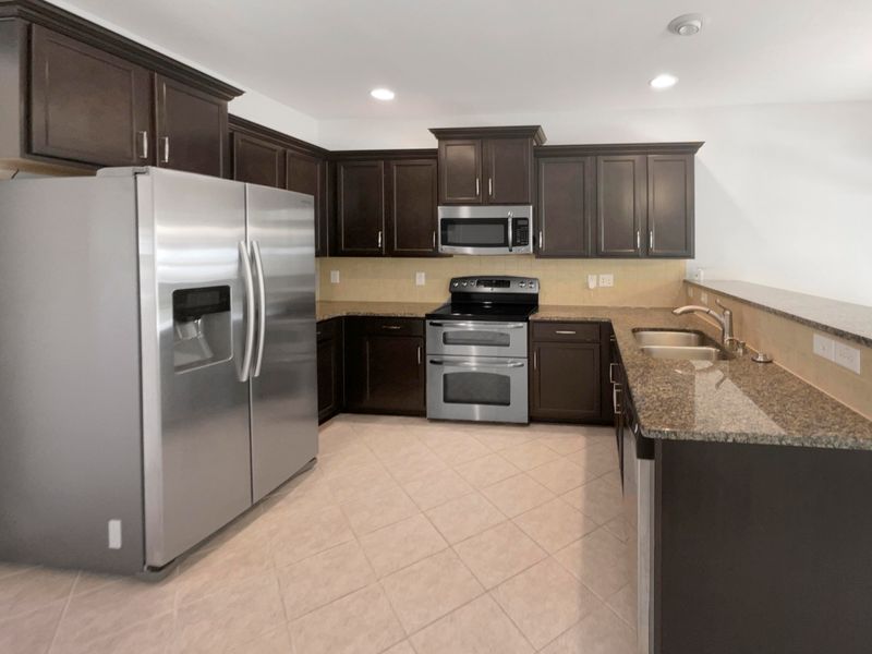 3414 Thorpe Constantine Ave, Johns Island, SC 29455