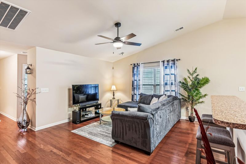 265 Coosawatchie St, Summerville, SC 29485