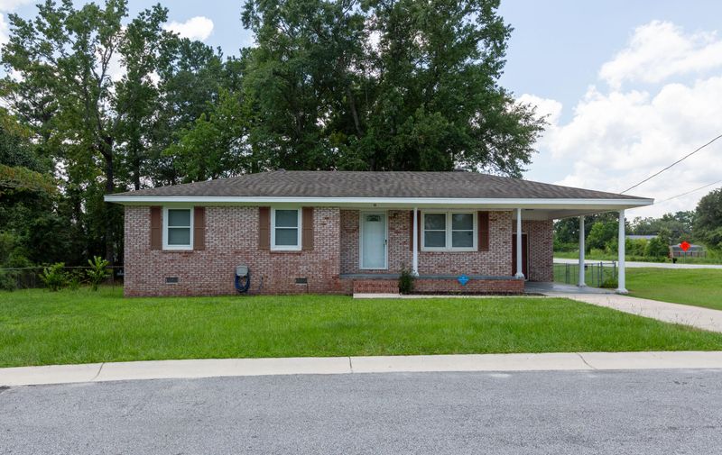 6 Prestwick Cir, Goose Creek, SC 29445
