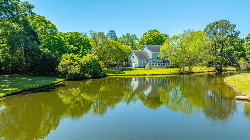 617 Hobcaw Bluff Dr, Mount Pleasant, SC 29464