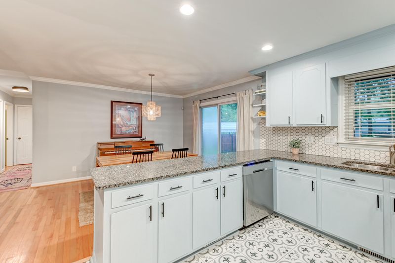 1954 Green Park Ave, Charleston, SC 29414