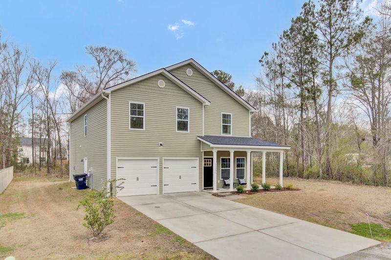 115 Perry Dr, Summerville, SC 29483