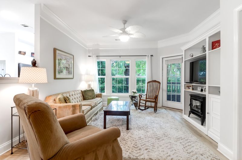 1211 Telfair Way, Charleston, SC 29412