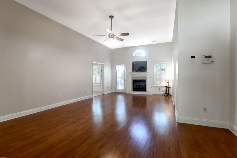 108 Elon Dr, Ladson, SC 29456