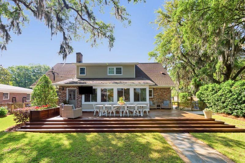1014 S Shem Dr, Mount Pleasant, SC 29464