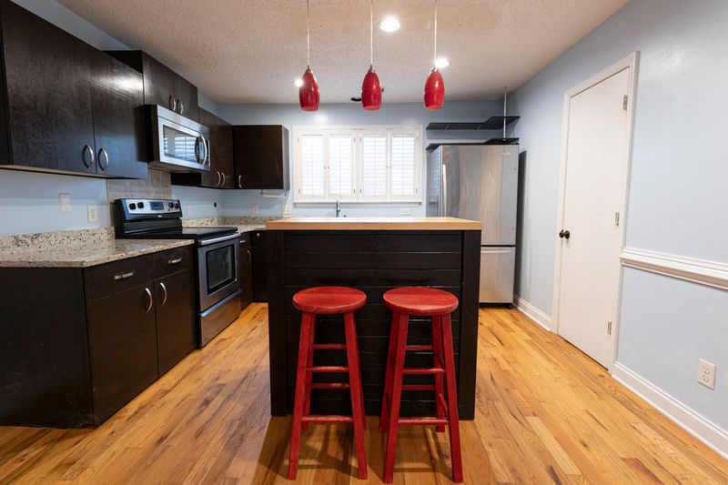 1865 Beechwood Rd, Charleston, SC 29414