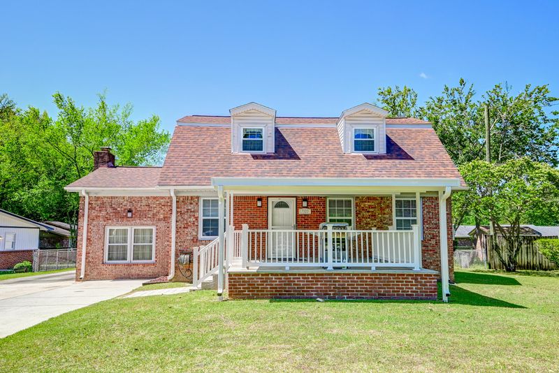 7103 Stall Rd, North Charleston, SC 29406