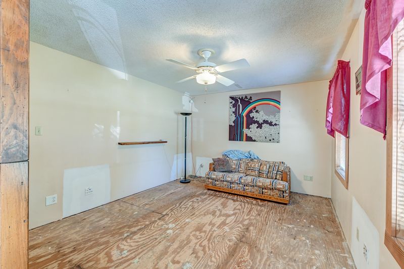 7103 Stall Rd, North Charleston, SC 29406