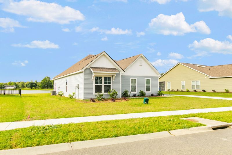 143 Westfield Dr, Ridgeville, SC 29472