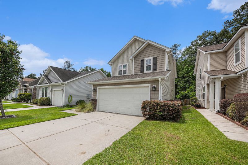 8829 Kellum Dr, North Charleston, SC 29420