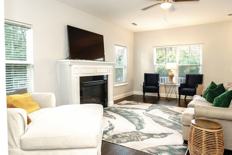 459 Sanders Farm Ln, Charleston, SC 29492