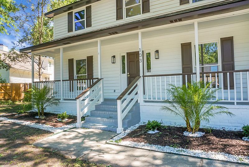 103 Deer Run Ct, Goose Creek, SC 29445