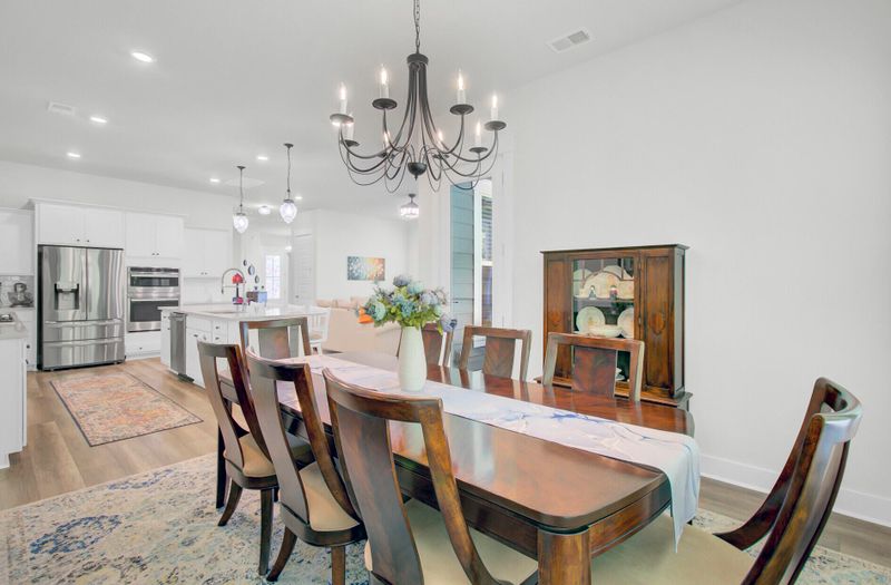 144 Medford St, Summerville, SC 29486
