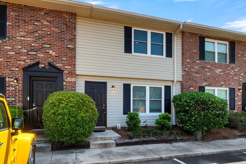 415 Parkdale Dr #11b, Charleston, SC 29414