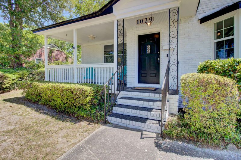 1029 Wheeler Dr, Hanahan, SC 29410
