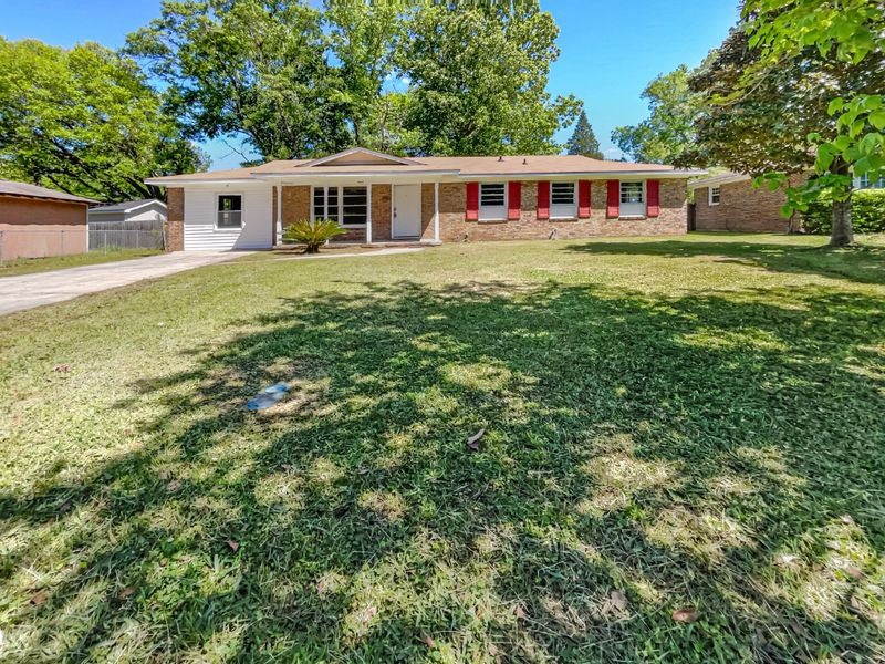 103 Waring Rd, Summerville, SC 29485