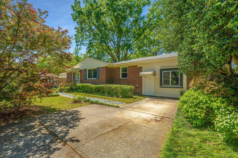 351 Millcreek Dr, Charleston, SC 29407