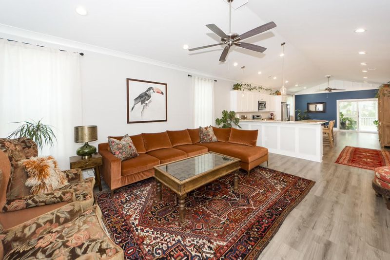 4554 Durant Ave, North Charleston, SC 29405
