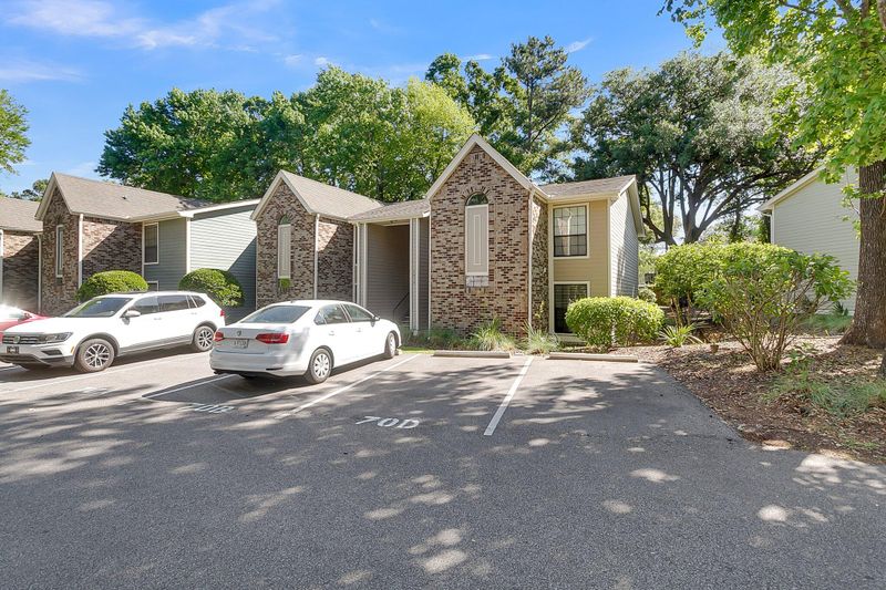1870 Montclair Dr #B, Mount Pleasant, SC 29464