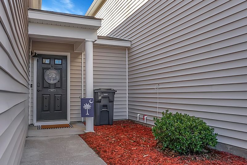 1423 Saratoga Ct, North Charleston, SC 29420