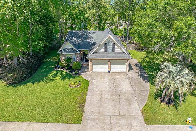 210 Essex Dr, Summerville, SC 29485