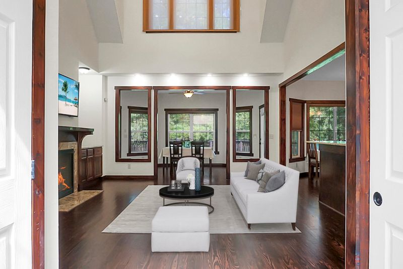 325 Broadleaf Dr, Summerville, SC 29486