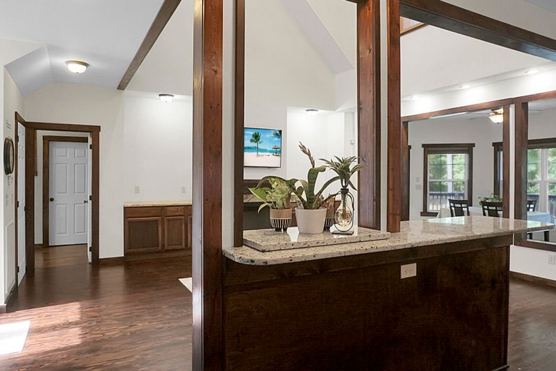 325 Broadleaf Dr, Summerville, SC 29486