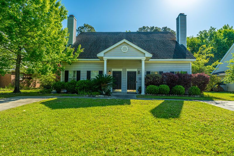 3032 Queensgate Way, Mount Pleasant, SC 29466