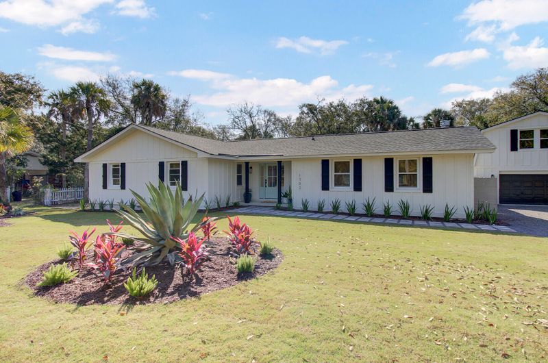 1702 Dunes Blvd, Isle Of Palms, SC 29451