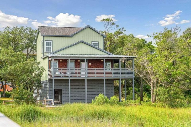 112 E Indian Ave #A, Folly Beach, SC 29439