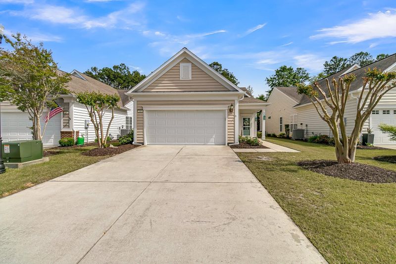 145 Sea Lavender Ln, Summerville, SC 29486