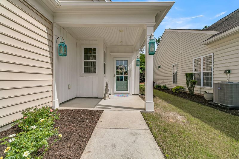 145 Sea Lavender Ln, Summerville, SC 29486