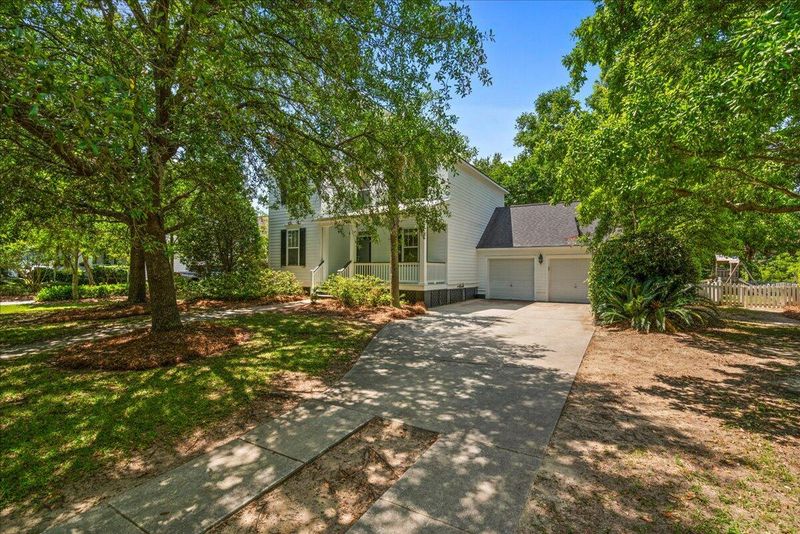 2209 Daniel Island Dr, Charleston, SC 29492