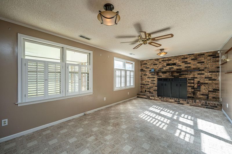 334 Domingo Dr, Moncks Corner, SC 29461