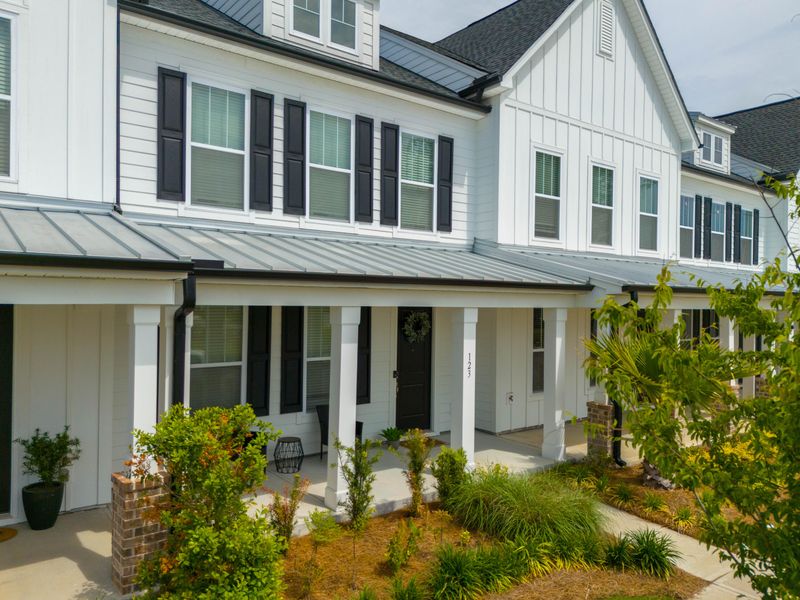 127 Summer Tanager Dr, Ravenel, SC 29470