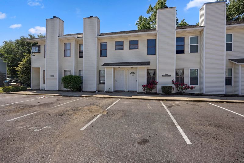 205 Pine Shadow Dr, Goose Creek, SC 29445