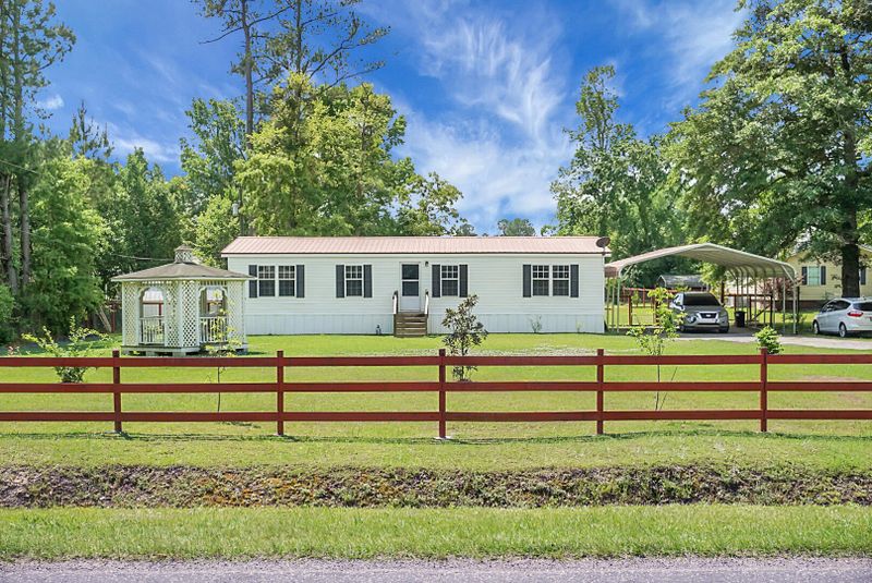 1347 Schurlknight Rd, Saint Stephen, SC 29479