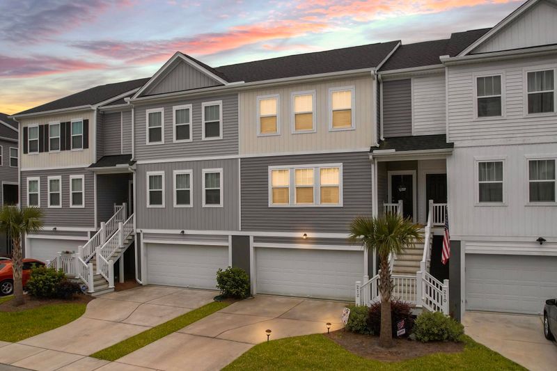 212 Winding River Dr, Johns Island, SC 29455