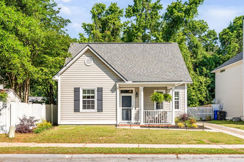 2304 Kennison Ln, Mount Pleasant, SC 29466