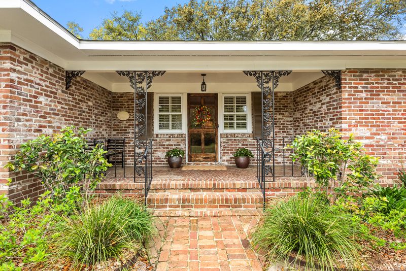 795 Condon Dr, Charleston, SC 29412