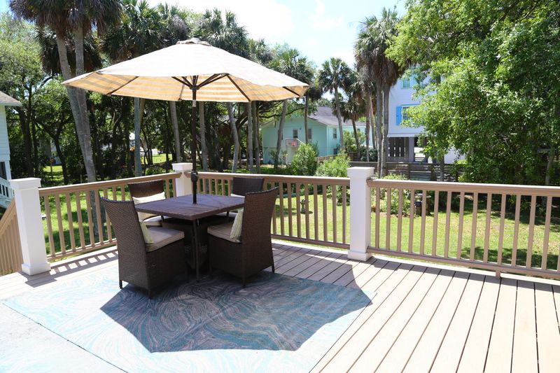 1110 Byrd St, Edisto Island, SC 29438