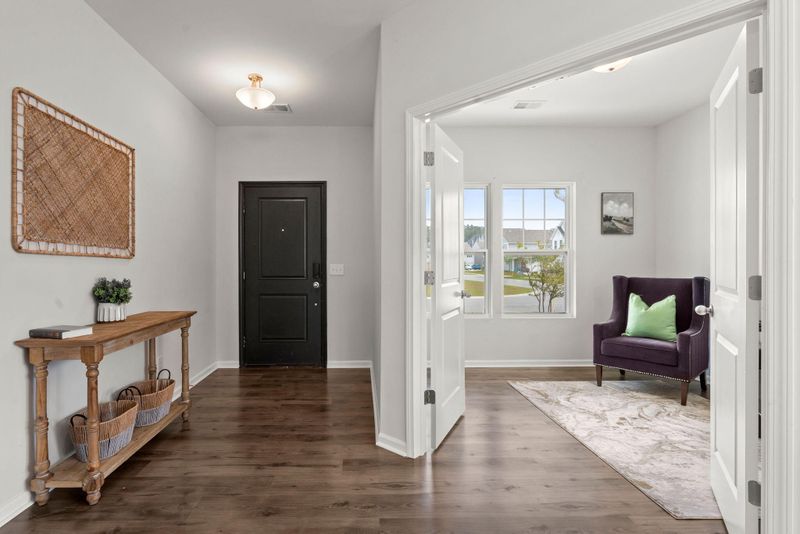 501 Purple Finch Rd, Summerville, SC 29486