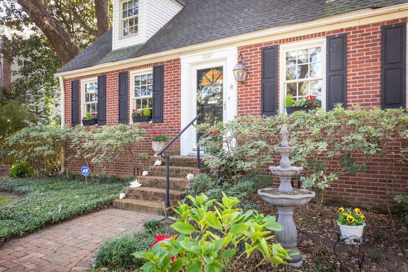 2127 Fort Pemberton Dr, Charleston, SC 29412