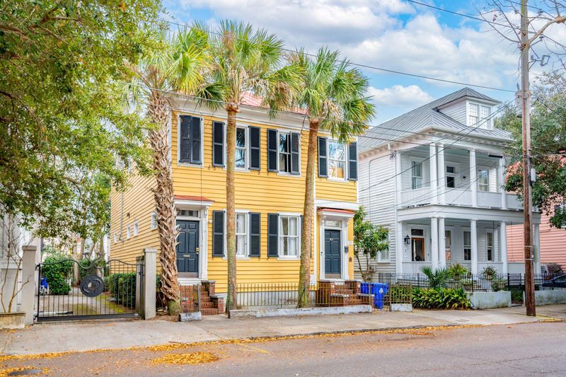 8 Pitt St, Charleston, SC 29401
