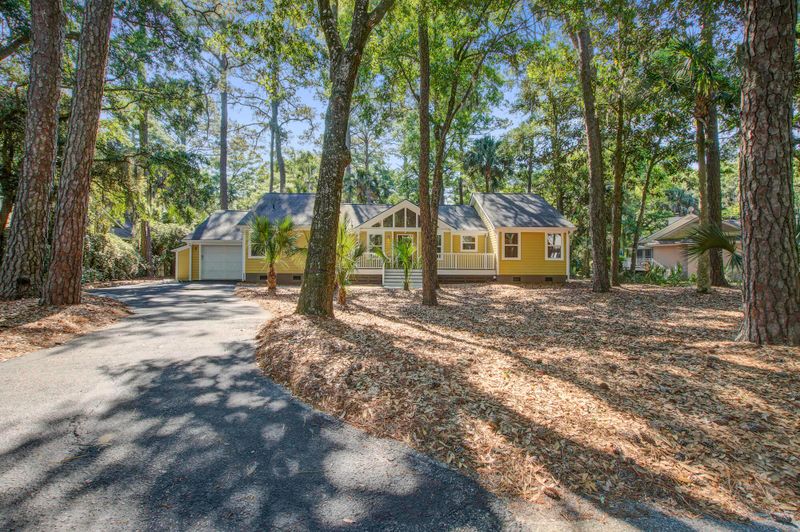 3320 Coon Hollow Dr, Johns Island, SC 29455