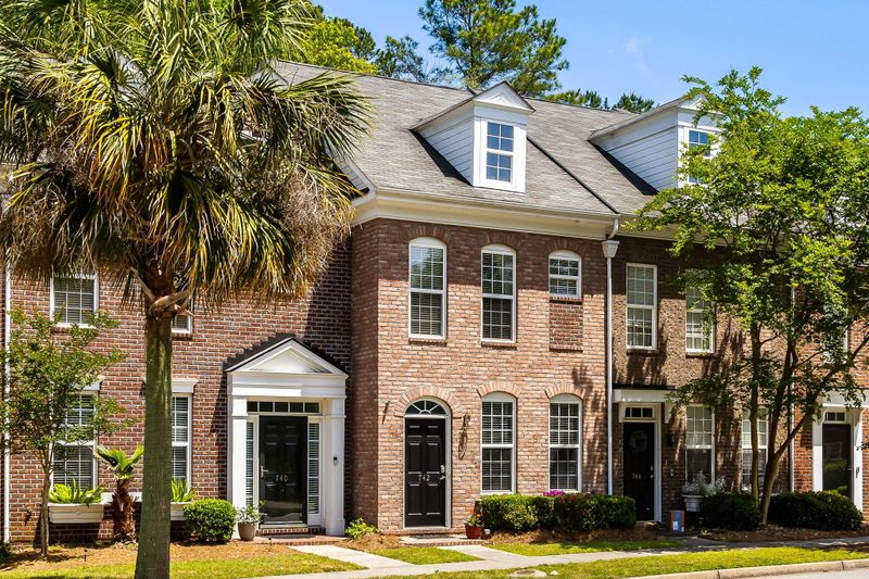 742 Certificate Ct, Charleston, SC 29414