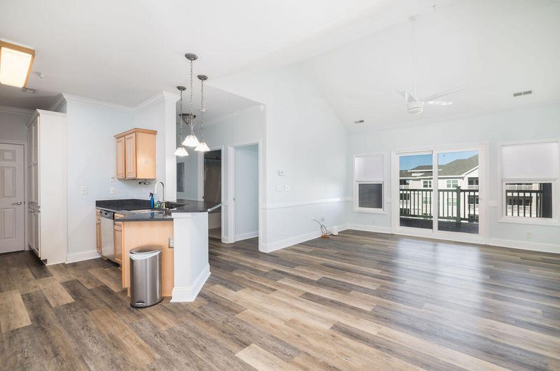 1984 Folly Rd #B303, Charleston, SC 29412