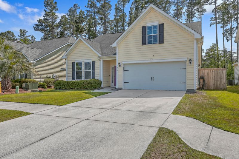 319 Spectrum Rd, Summerville, SC 29486